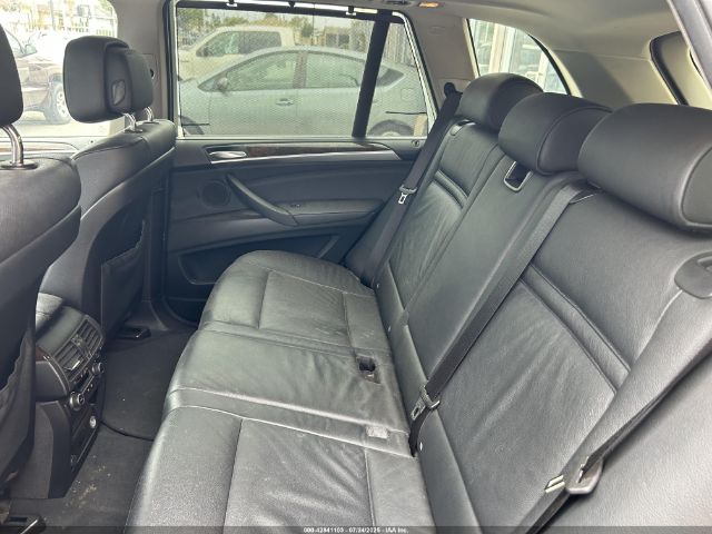 2011 BMW X5 5UXZV4C50BL416587 Photo 7