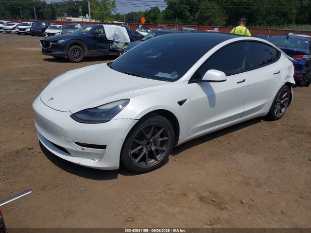 2022 TESLA MODEL 3 5YJ3E1EA9NF122211 Photo 1