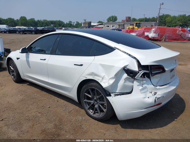 2022 TESLA MODEL 3 5YJ3E1EA9NF122211 Photo 5