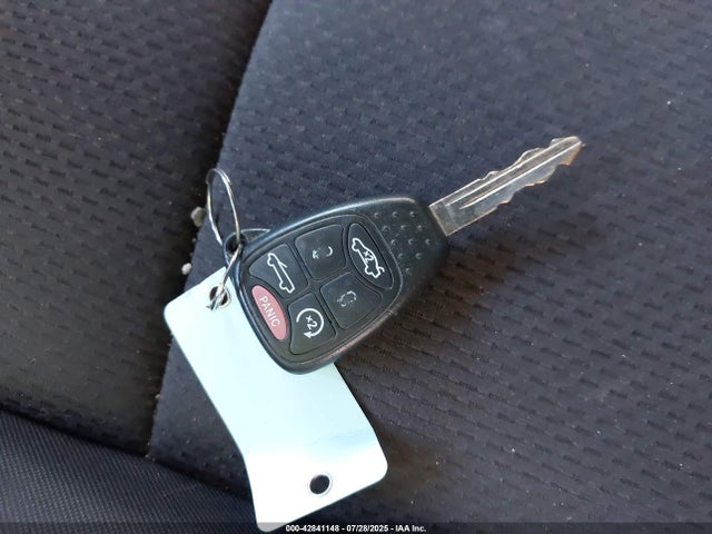 Chrysler 200 2014 1C3BCBEG6EN131353 Image 11