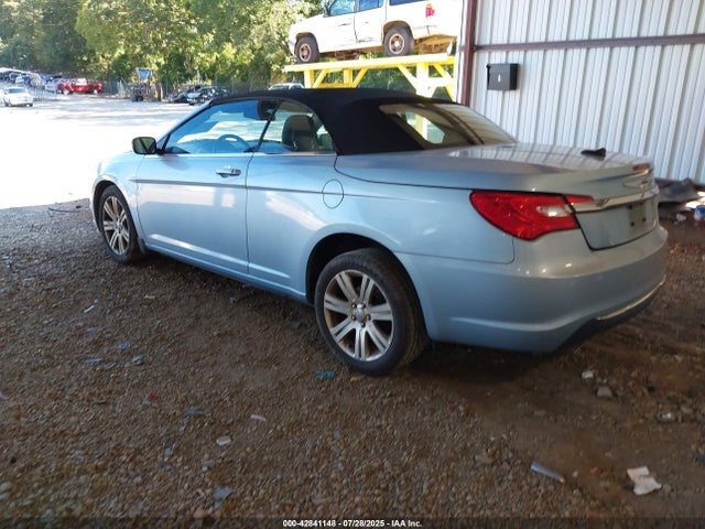 Chrysler 200 2014 1C3BCBEG6EN131353 Image 3
