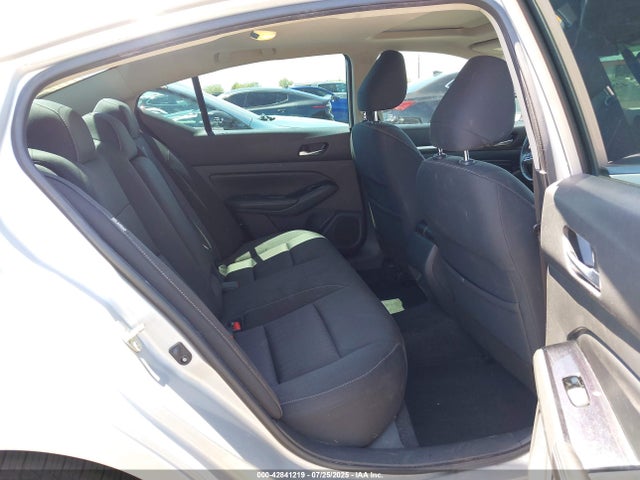 Nissan 2021 2021 1N4BL4DV0MN384535 Image 8