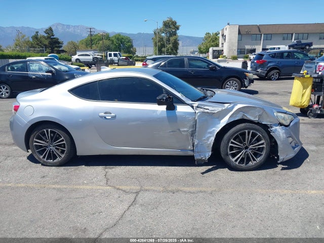 JF1ZNAA16F8704421 Scion 2000cc na