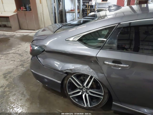Honda k20c4 2018 1HGCV2F99JA000303 Image 6