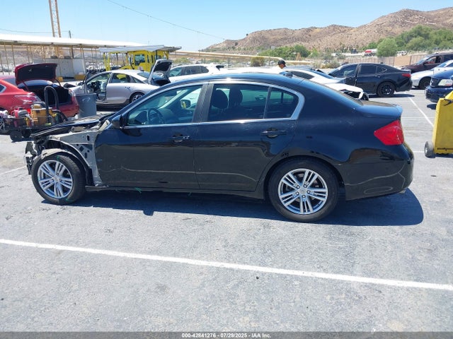 2013 Infiniti G37 Journey მანქანა იყიდება აუქციონზე, vin: JN1CV6AP6DM305324, აუქციონის ნომერი: 42841276
