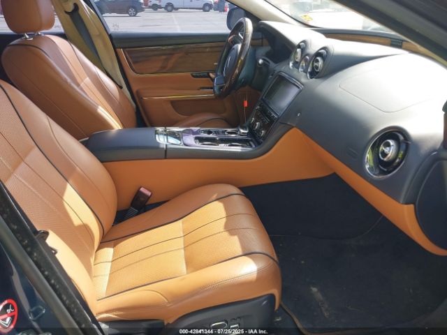 2011 JAGUAR XJ SAJWA2GE7BMV17524 Photo 4