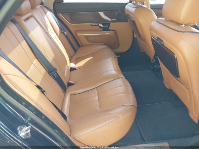 2011 JAGUAR XJ SAJWA2GE7BMV17524 Photo 7