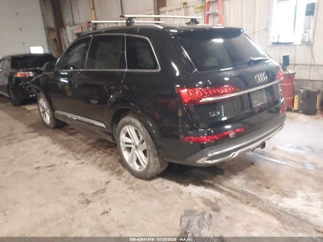 2021 AUDI Q7 WA1AJAF75MD026212 Photo 2