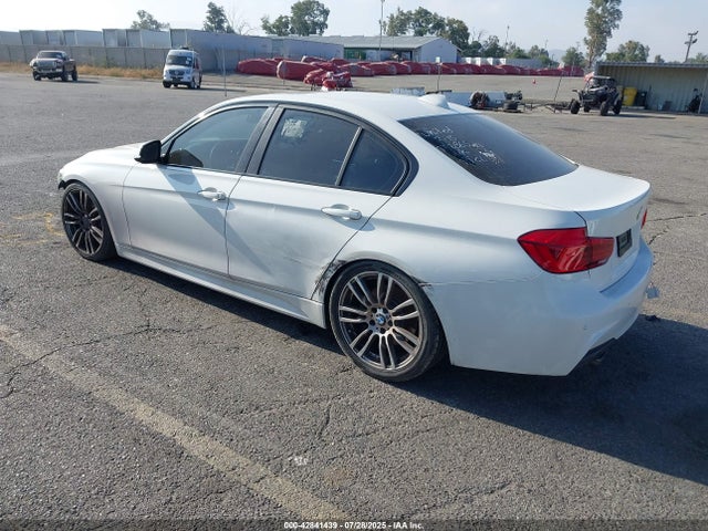 WBA8B3G58GNT92865 BMW 2016