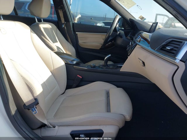 WBA8B3G58GNT92865 BMW 2016