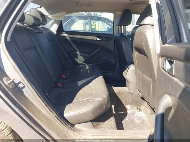 Volkswagen Passat 2015 1VWBV7A36FC051146 Image 8