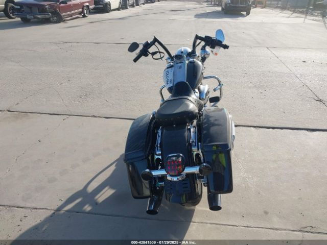 2019 HARLEY-DAVIDSON FLHR 1HD1FBC11KB655471 Photo 5