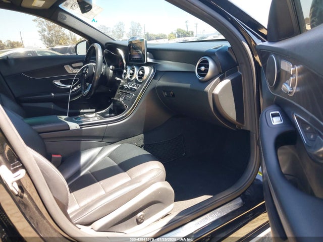 WDDWF4JBXJR409481 Mercedes-Benz m274