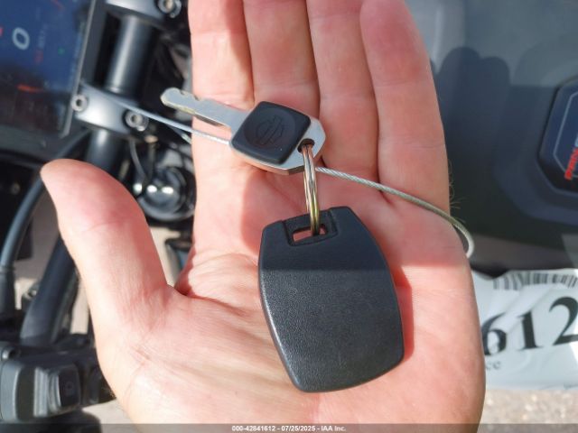 2022 HARLEY-DAVIDSON RA1250 1HD1ZES16NB309267 Photo 10