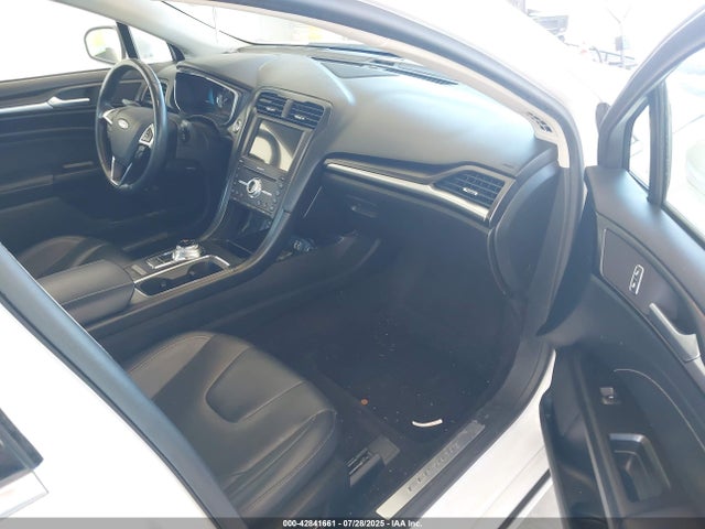 Ford 2019 2019 3FA6P0RU2KR182174 Image 5