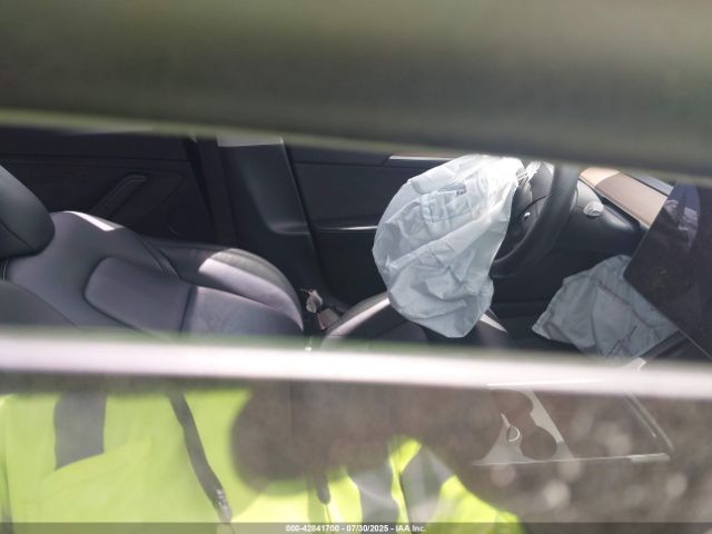 2022 TESLA MODEL 3 5YJ3E1EB4NF197424 Photo 4