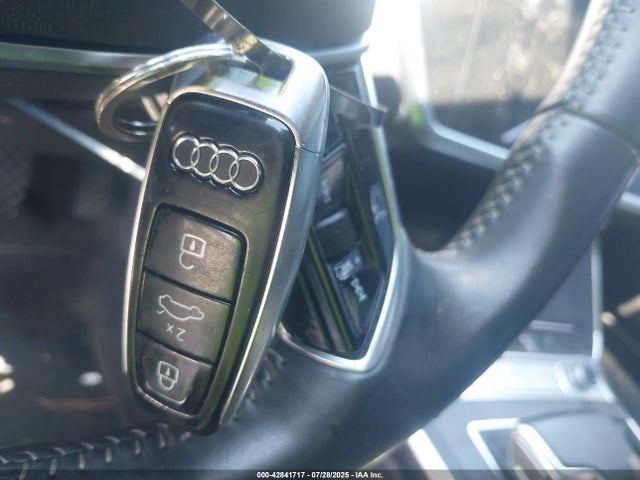 2020 AUDI A7 WAUT2AF2XLN057655 Photo 10