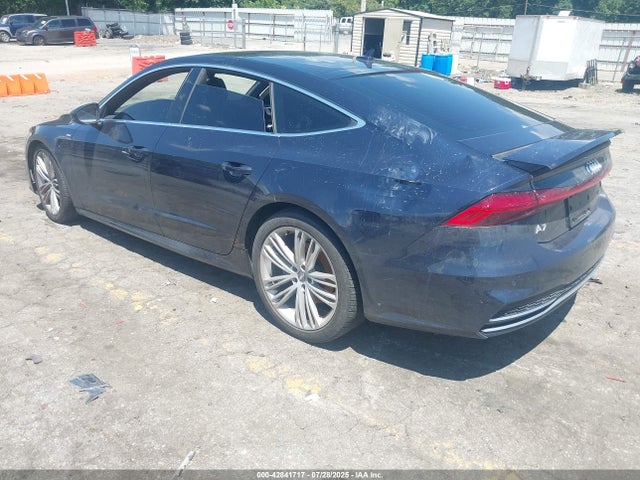 2020 AUDI A7 WAUT2AF2XLN057655 Photo 2