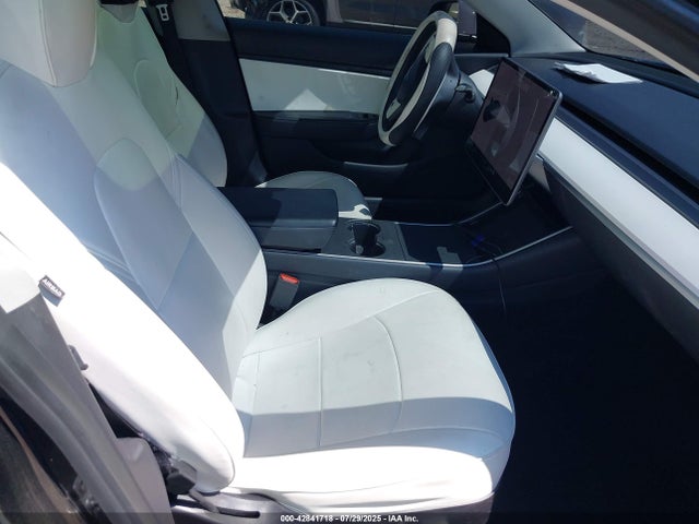 2020 TESLA MODEL 3 5YJ3E1EAXLF614887 Photo 4