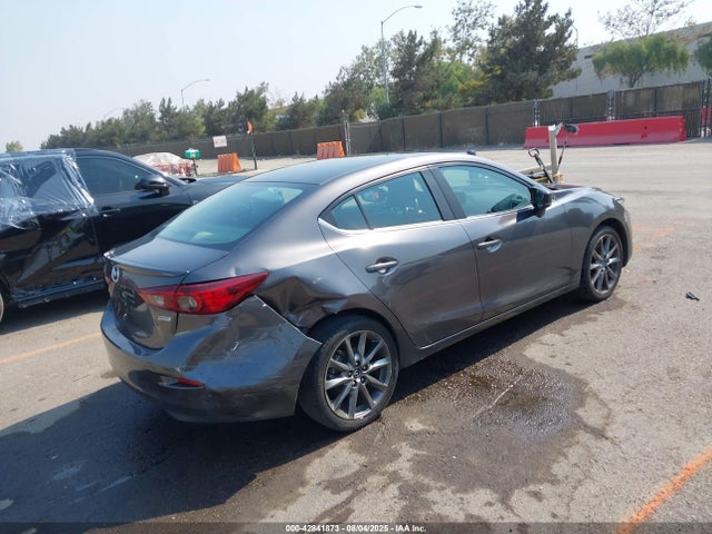 3MZBN1V36JM277184 Mazda py