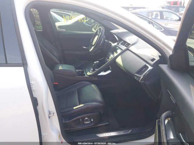 2020 JAGUAR E-PACE SADFM2GX2L1013655 Photo 4