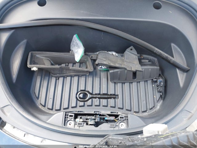 5YJ3E1EB9NF272036 Tesla MODEL 3