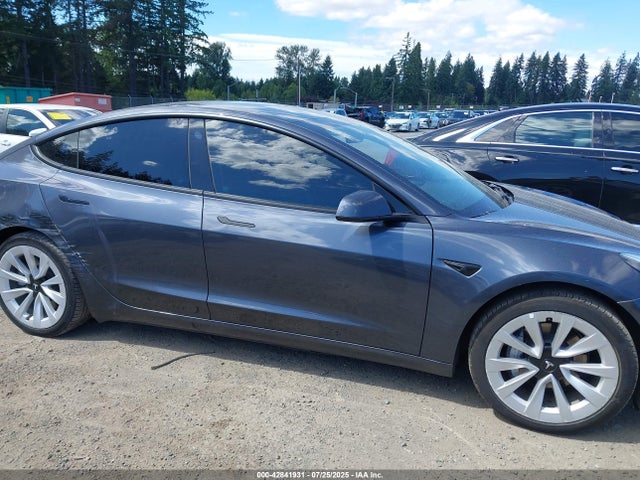 5YJ3E1EB9NF272036 Tesla MODEL 3