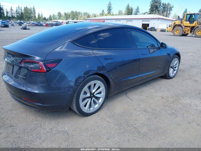 5YJ3E1EB9NF272036 Tesla MODEL 3