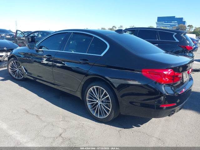 WBAJR3C03LWW76139 BMW 530I