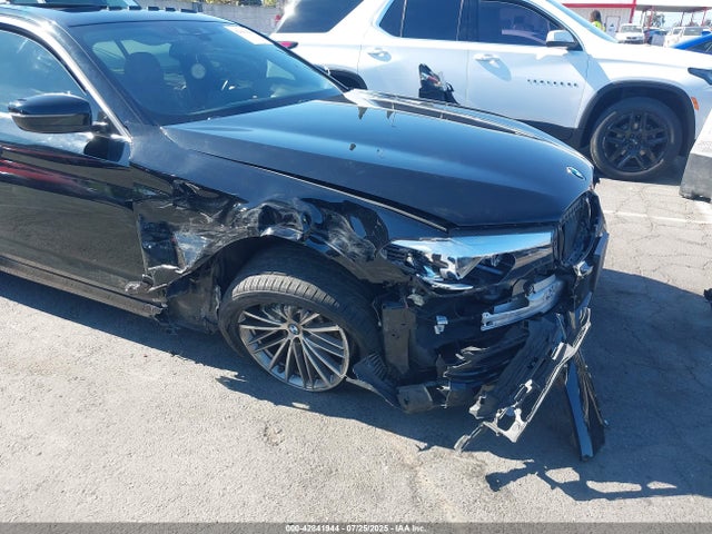 WBAJR3C03LWW76139 BMW 530I