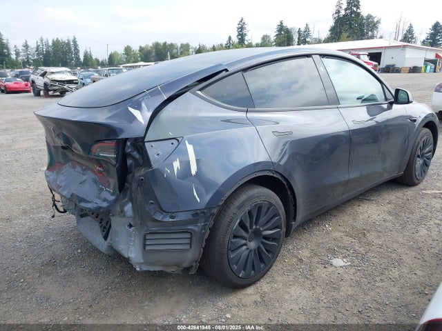 7SAYGDEE8PF904042 Tesla Model Y