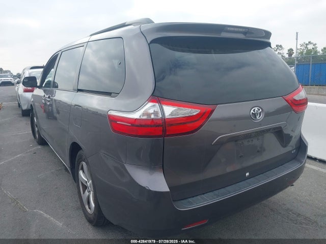 Toyota Sienna Le 8 Passenger 2015 5TDKK3DC5FS631759 Image 3