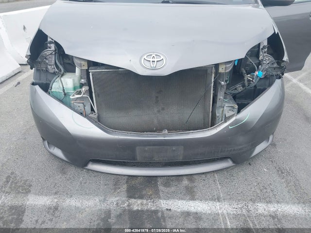 Toyota Sienna Le 8 Passenger 2015 5TDKK3DC5FS631759 Image 6