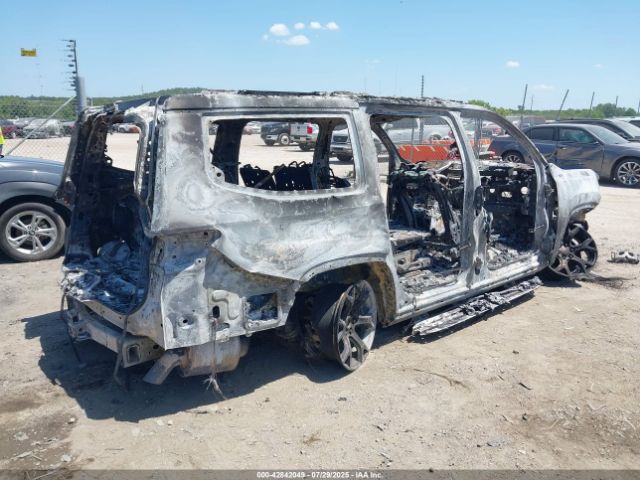 2022 JEEP WAGONEER 1C4SJVBT2NS179678 Photo 3