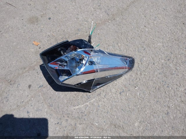 Toyota 2ar-fe 2017 2T3ZFREV4HW388193 Image 12