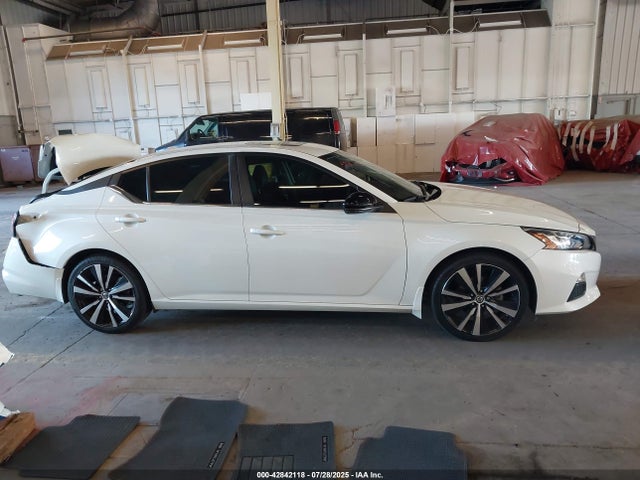 Nissan 2021 2021 1N4AL4CVXMN392011 Image 14