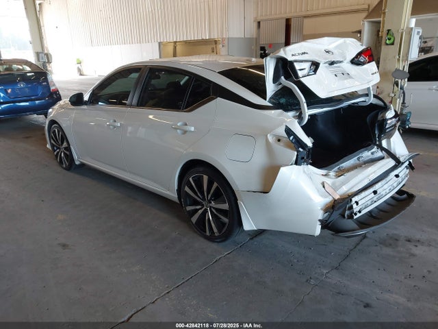 Nissan 2021 2021 1N4AL4CVXMN392011 Image 3