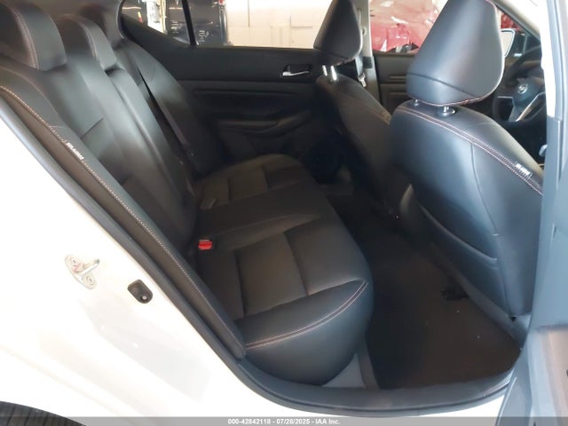 Nissan 2021 2021 1N4AL4CVXMN392011 Image 8