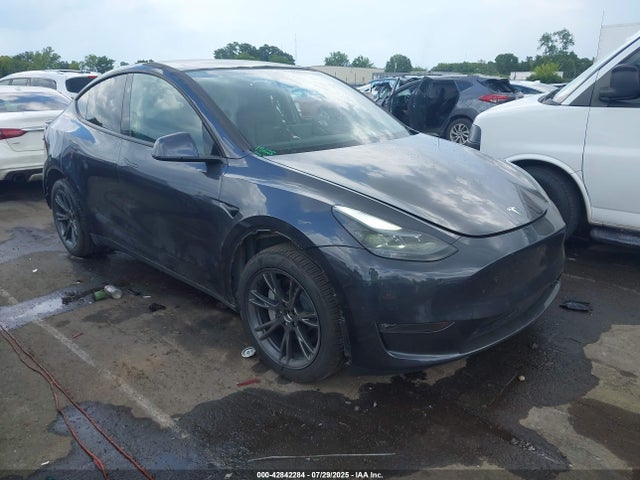 2024 TESLA MODEL Y 7SAYGDEE2RA306674 Photo 0