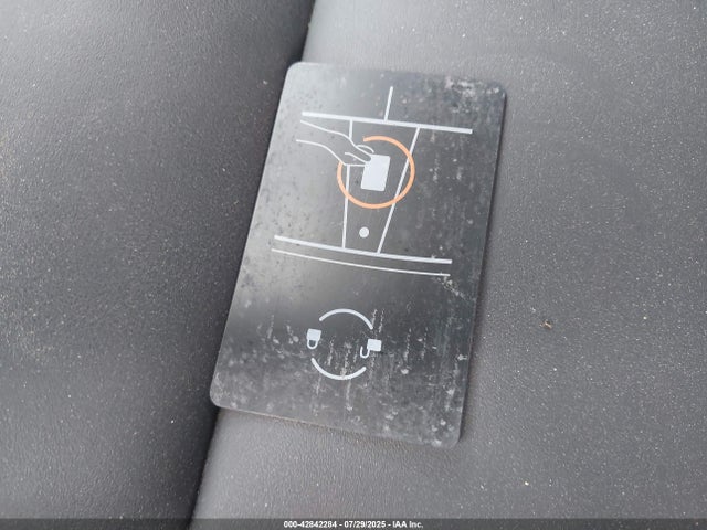 2024 TESLA MODEL Y 7SAYGDEE2RA306674 Photo 10