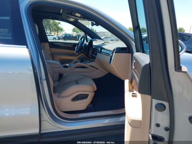 2022 PORSCHE CAYENNE E-HYBRID WP1AE2AY2NDA26541 Photo 4