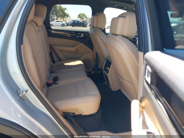 2022 PORSCHE CAYENNE E-HYBRID WP1AE2AY2NDA26541 Photo 7