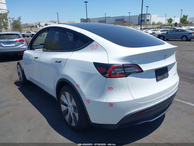 2022 TESLA MODEL Y 7SAYGAEE8NF366440 Photo 2