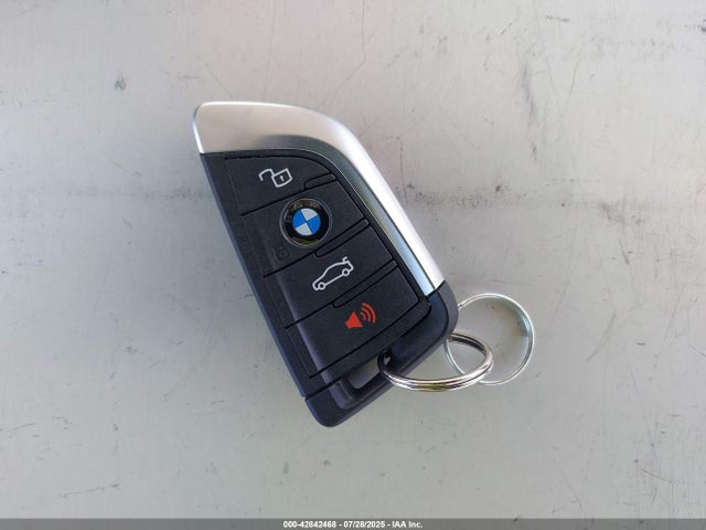 3MW69CW09S8F07896 BMW 330I