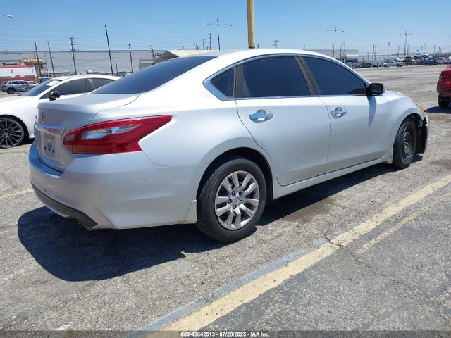 1N4AL3AP0JC121027 Nissan 2018