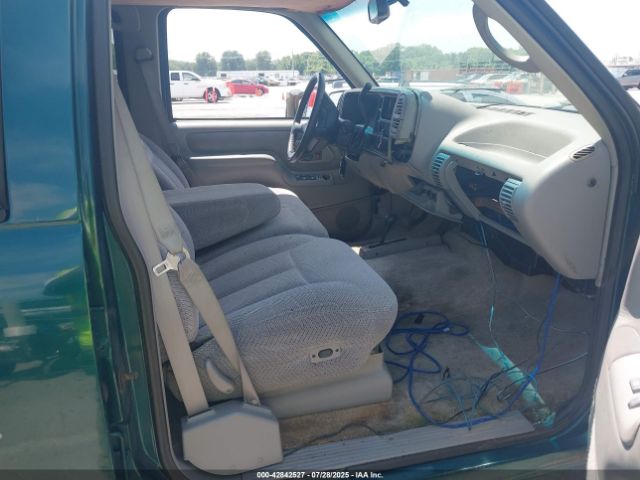 1995 CHEVROLET SUBURBAN 1GNFK16K3SJ341397 Photo 4