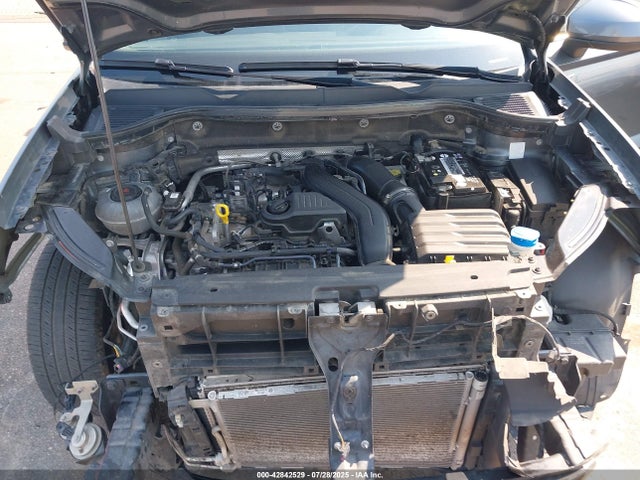 3VVWX7B25NM043459 Volkswagen tsi