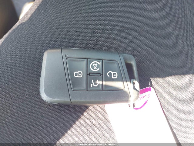 3VVWX7B25NM043459 Volkswagen tsi