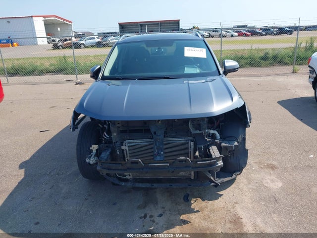 3VVWX7B25NM043459 Volkswagen tsi