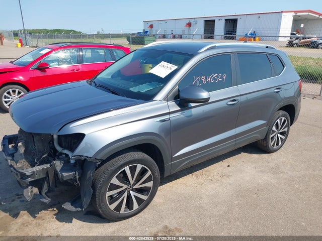 3VVWX7B25NM043459 Volkswagen tsi